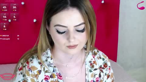 Snapshot of erryka chatting on 02-08-25, 08:09 Erika online show from 02-08-25, 08:09