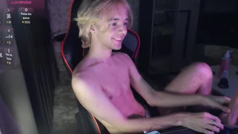 Snapshot of ervi_ chatting on 02-26-26, 07:57 ERV1II online show from 02-26-26, 07:57