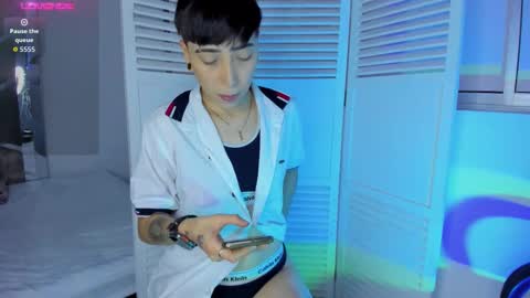 Eryx online show from 11-19-25, 02:06