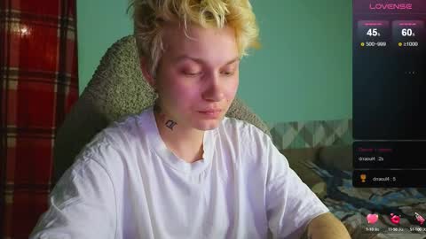 Snapshot of esajukyy chatting on 12-15-24, 01:00 esajukyy online show from 12-15-24, 01:00