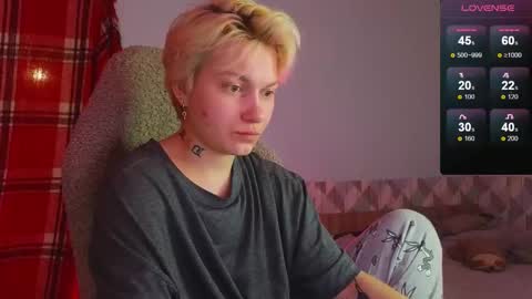 Snapshot of esajukyy chatting on 02-05-25, 03:52 esajukyy online show from 02-05-25, 03:52