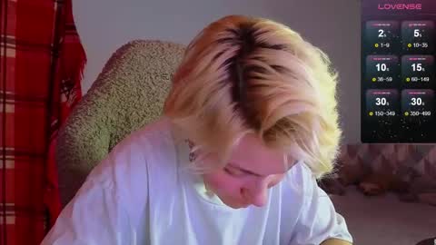 Snapshot of esajukyy chatting on 02-12-25, 03:49 esajukyy online show from 02-12-25, 03:49