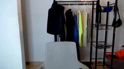 Snapshot of escanor_legendary chatting on 12-16-25, 02:38 Scanor online show from 12-16-25, 02:38