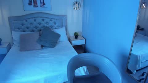 Escarlet online show from 09-15-25, 01:22