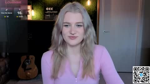 EshleGreen online show from 06-04-26, 09:54