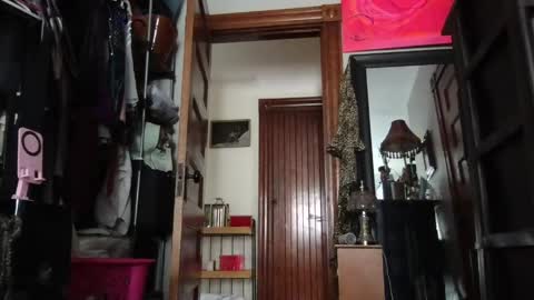 esimaralda online show from 05-22-26, 01:39