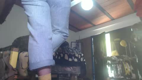 Eskela911 online show from 01-27-25, 04:22