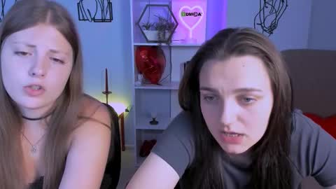 Snapshot of esma_shine chatting on 09-15-25, 07:30 esma_shine online show from 09-15-25, 07:30