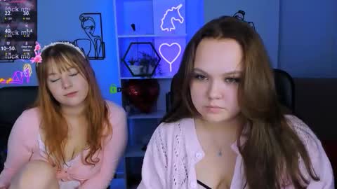 Snapshot of esma_shine chatting on 09-24-25, 07:50 esma_shine online show from 09-24-25, 07:50