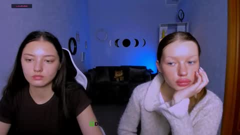 Snapshot of esma_shine chatting on 09-30-25, 05:45 esma_shine online show from 09-30-25, 05:45