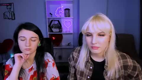 Snapshot of esma_shine chatting on 11-24-25, 08:08 esma_shine online show from 11-24-25, 08:08