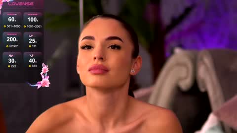 Raluca  online show from 12-19-24, 06:34