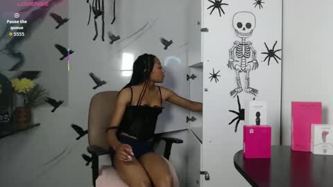 esmeralda_bk online show from 10-15-25, 08:20