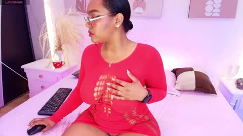 esmeralda online show from 04-27-26, 03:59