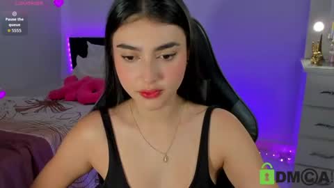 Esmeralda online show from 07-17-26, 10:55