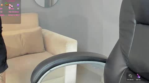 Esmeralda Grace  online show from 09-15-25, 01:49