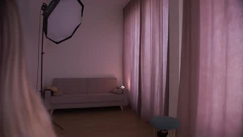 How was your Christmas online show from 04-26-26, 03:59