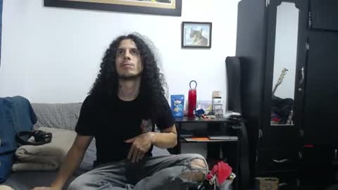 Esnider online show from 06-17-26, 12:02