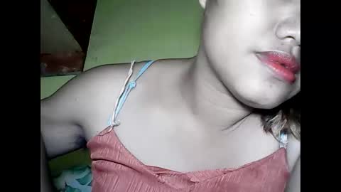 Snapshot of especialgirl_28 chatting on 12-24-24, 03:47 especialgirl_28 online show from 12-24-24, 03:47