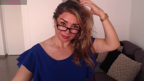 Juliana online show from 12-29-24, 10:36