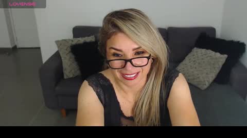 Juliana online show from 01-25-25, 11:54