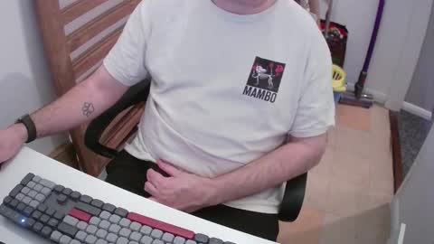 Snapshot of essex_wild chatting on 12-01-25, 10:15 Morph online show from 12-01-25, 10:15