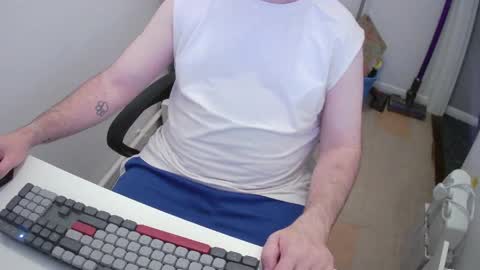 Snapshot of essex_wild chatting on 05-31-26, 07:37 Morph online show from 05-31-26, 07:37