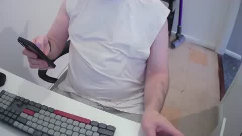 Snapshot of essex_wild chatting on 06-12-26, 05:56 Morph online show from 06-12-26, 05:56
