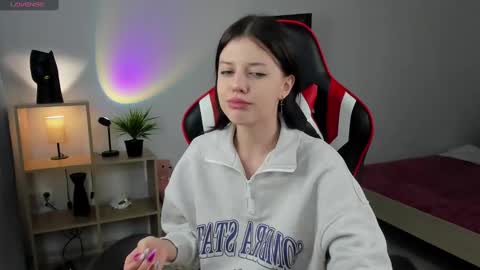 esteria online show from 12-10-24, 05:33