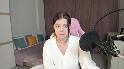 esteria online show from 12-29-24, 09:20