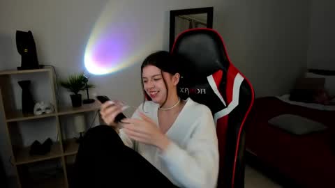 esteria online show from 01-16-25, 08:14