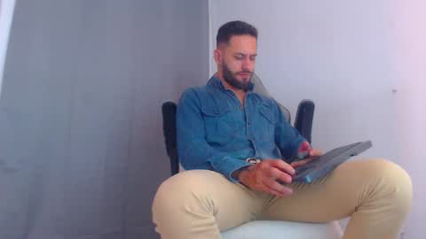 Snapshot of esteban7984068 chatting on 01-05-25, 11:33 esteban online show from 01-05-25, 11:33