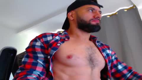 Snapshot of esteban7984068 chatting on 10-14-25, 12:50 esteban online show from 10-14-25, 12:50