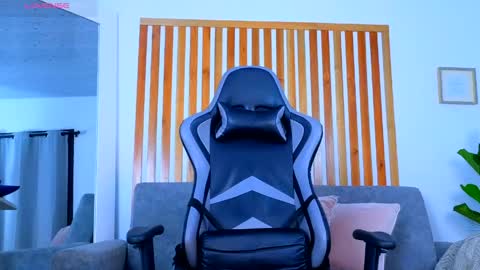 ESTEBAN online show from 05-24-26, 01:21
