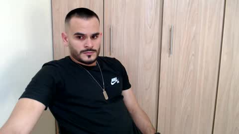 Esteban Fernandez online show from 02-06-25, 03:16