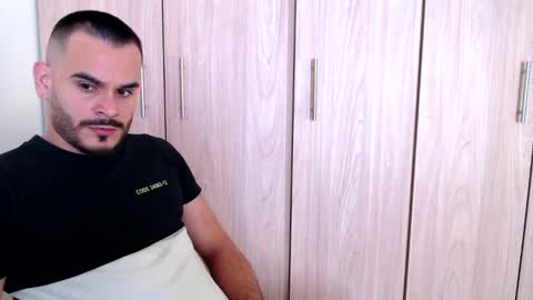 Esteban Fernandez online show from 02-06-25, 04:03