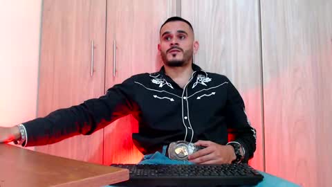 Esteban Fernandez online show from 02-07-25, 08:31