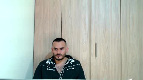 Esteban Fernandez online show from 02-07-25, 11:45