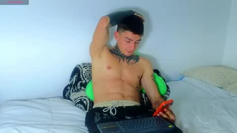 Esteban independent model online show from 05-20-26, 10:16