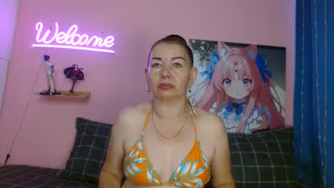estefania_344 online show from 10-11-25, 08:29