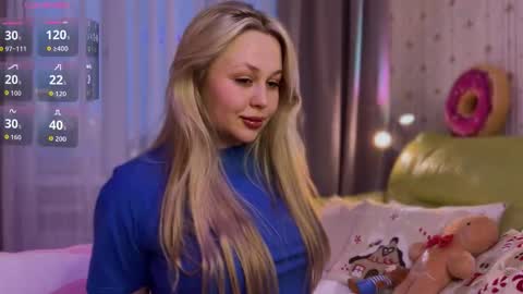 Estella online show from 01-08-26, 10:39