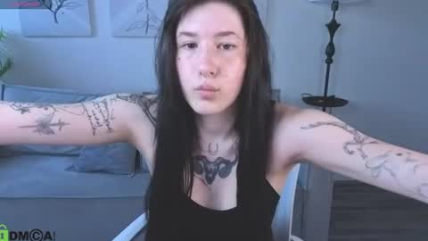 Ester Henderson online show from 07-19-26, 09:35