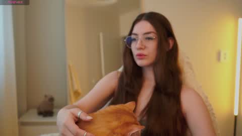 Ester online show from 06-16-26, 04:26