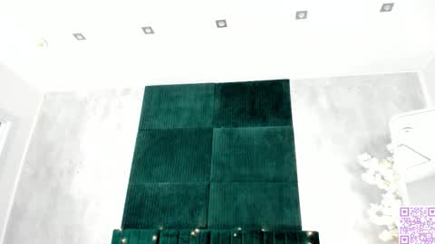 Ester online show from 02-08-26, 05:11