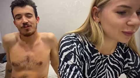 Ester online show from 09-17-25, 03:24