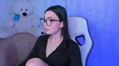 Ester online show from 10-07-25, 10:40