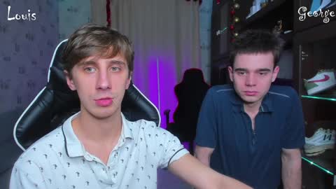 Snapshot of esthetics_boys chatting on 01-08-25, 03:17 LOUIS online show from 01-08-25, 03:17