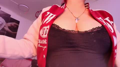 Estrella online show from 03-08-25, 11:58