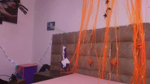 Estrella online show from 10-27-25, 12:31