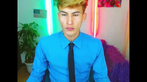 Snapshot of estrellita__jordan chatting on 02-04-25, 01:34 JORDAN online show from 02-04-25, 01:34